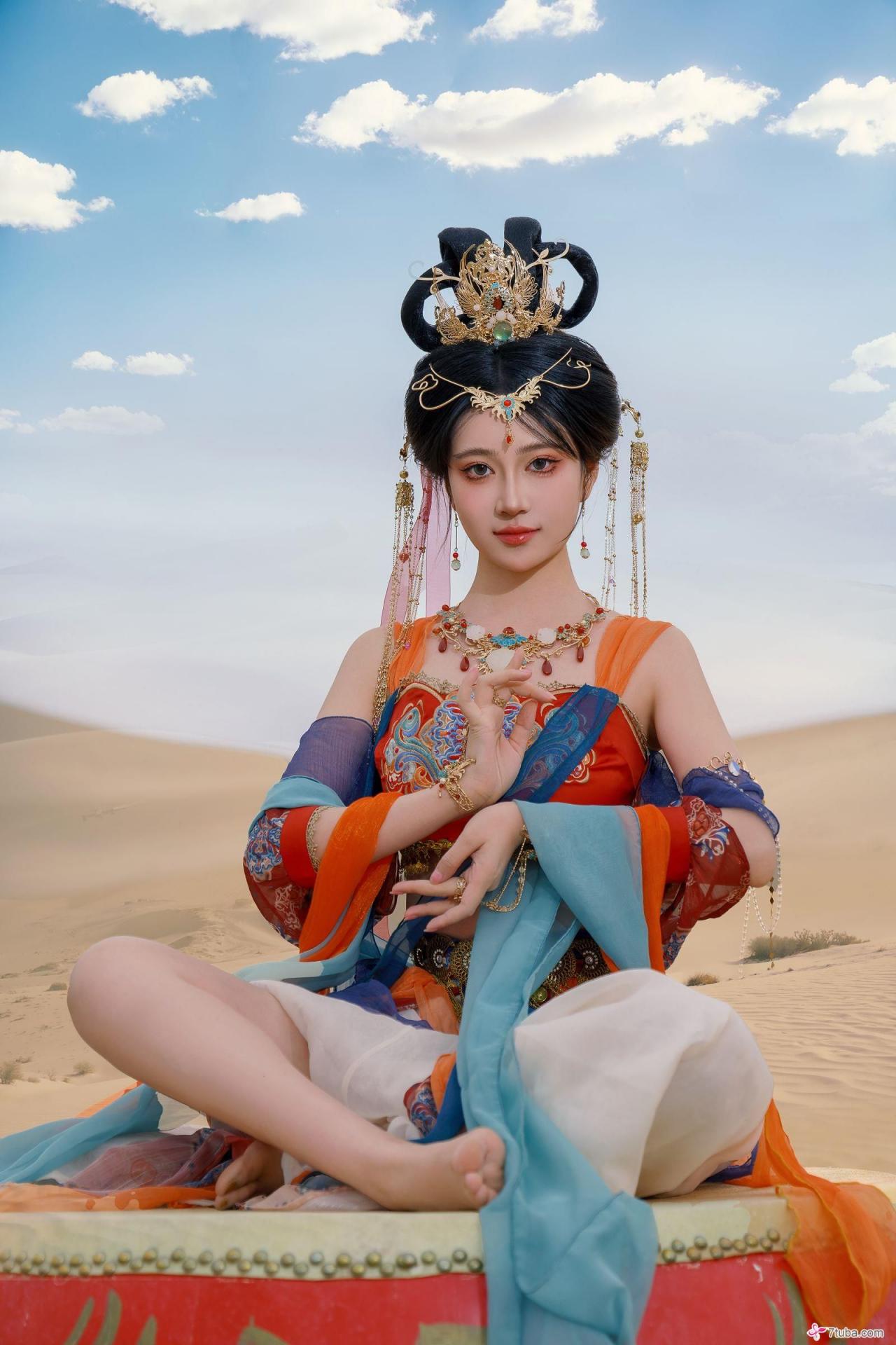 意外”上了公司的女神 附黄版敦煌飞天图[63P]