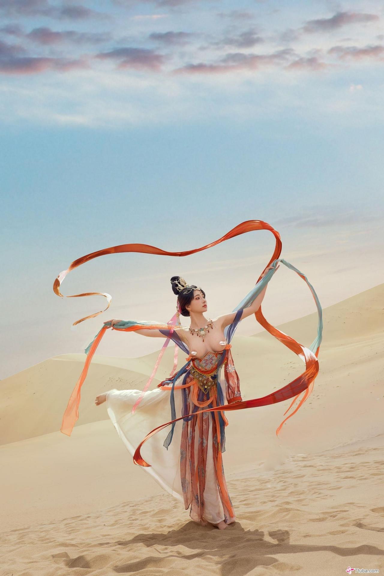 意外”上了公司的女神 附黄版敦煌飞天图[63P]