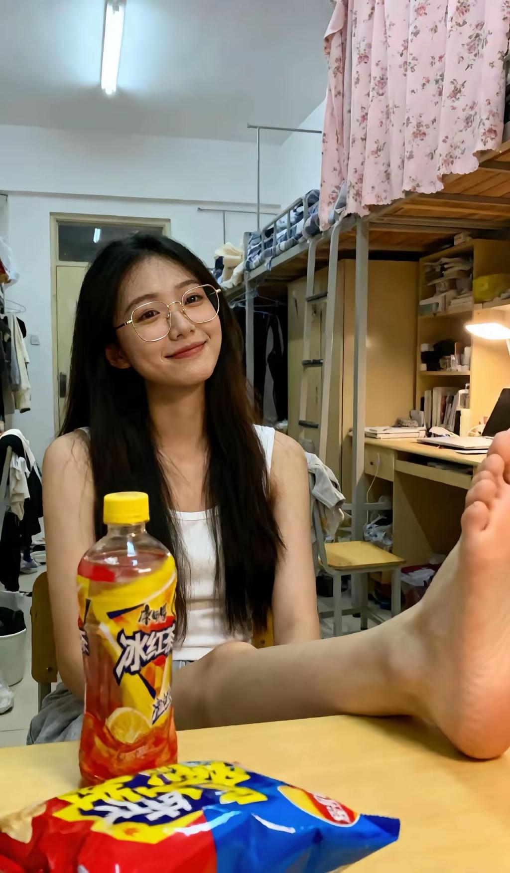 手机相册里随手拍的一些女人[22P]