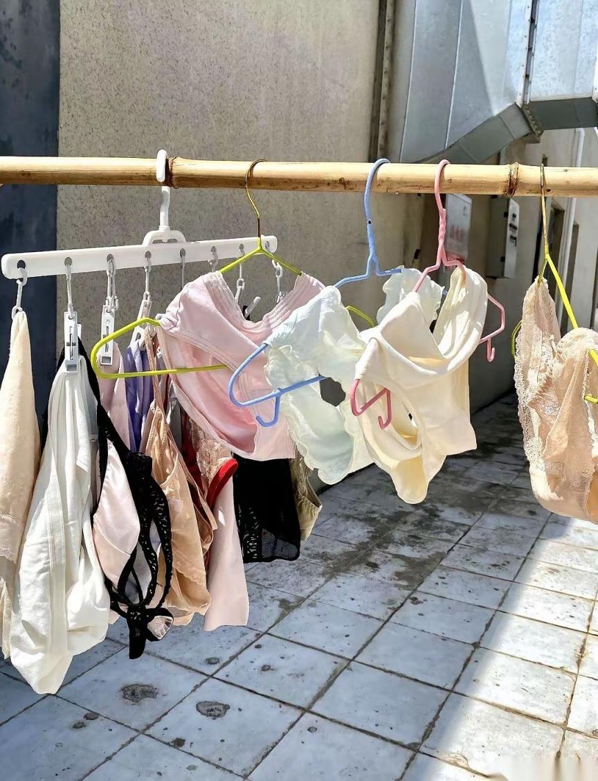 手机相册里随手拍的一些女人[22P]