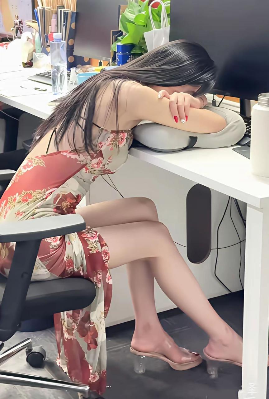 手机相册里随手拍的一些女人[22P]