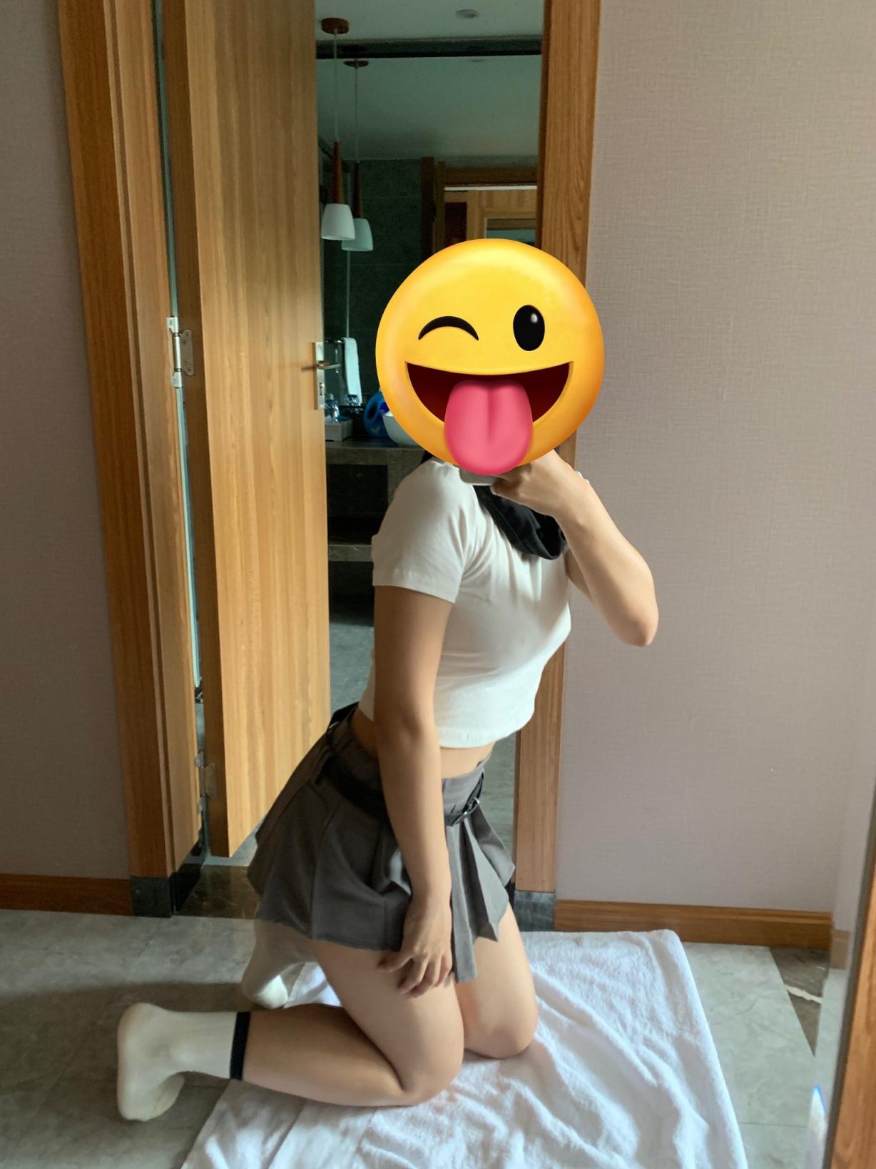 穿着好看，还是脱了好看？［18P］