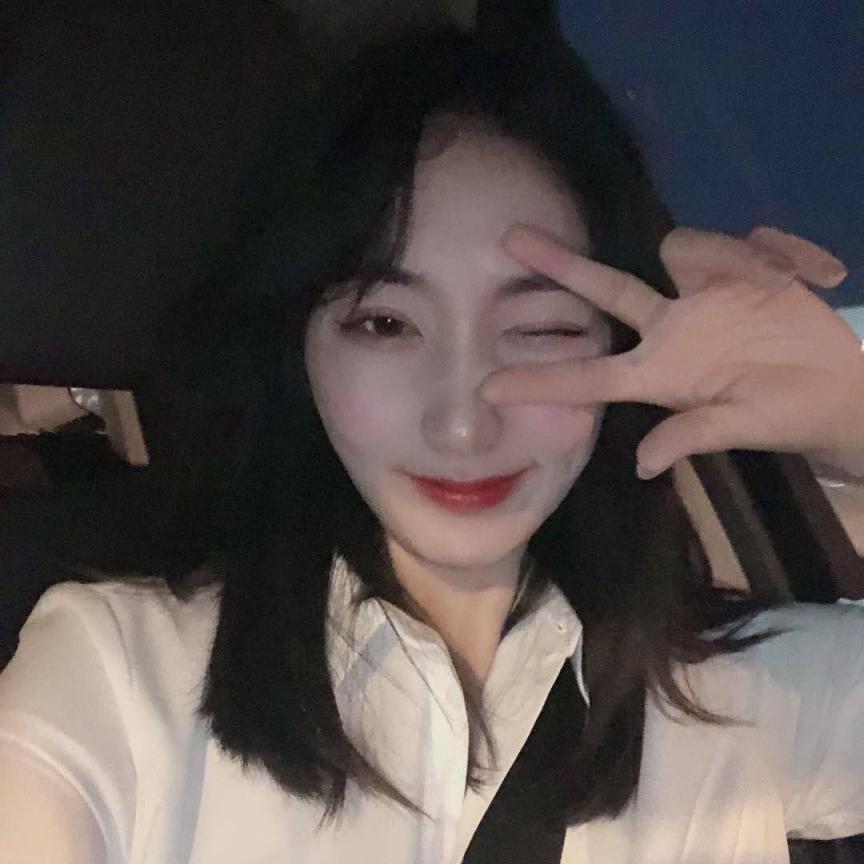 人前是真纯，人后是真骚［40P］