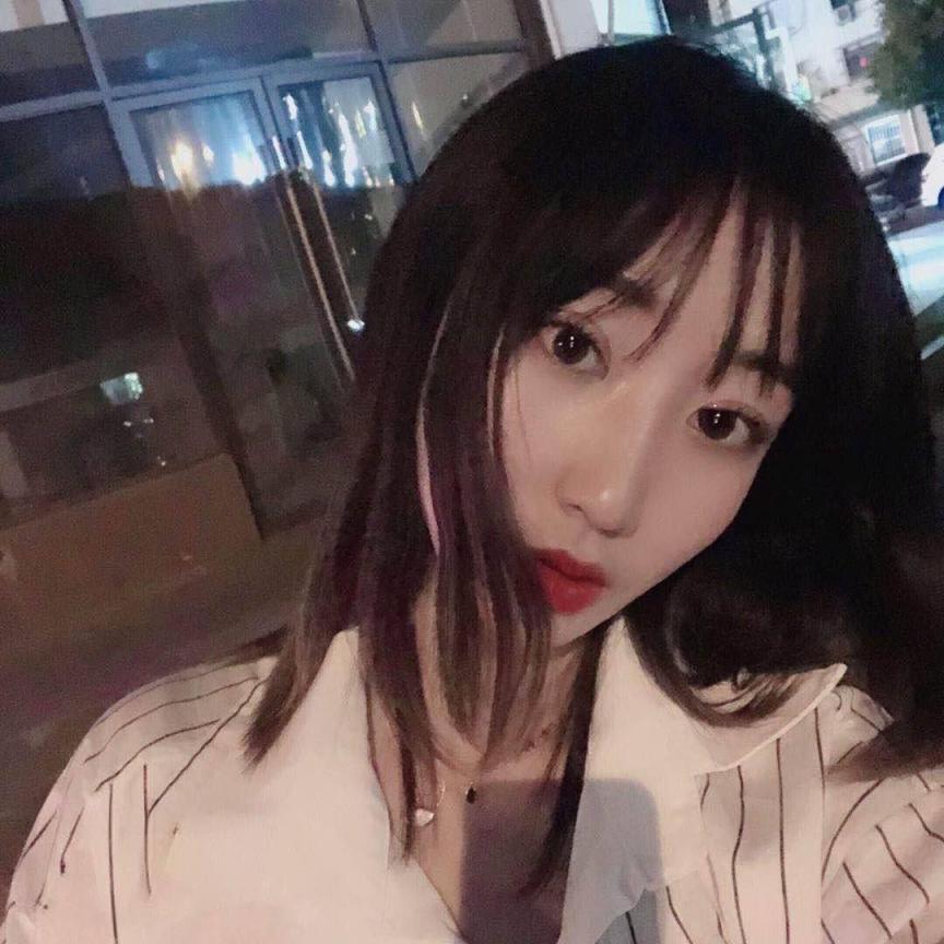 人前是真纯，人后是真骚［40P］