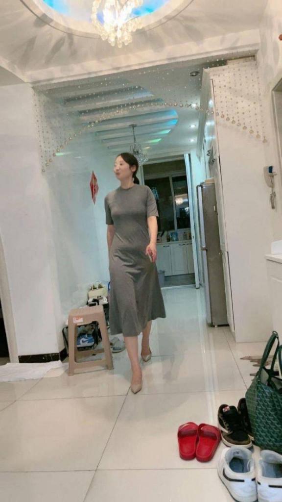 人前是真纯，人后是真骚［40P］