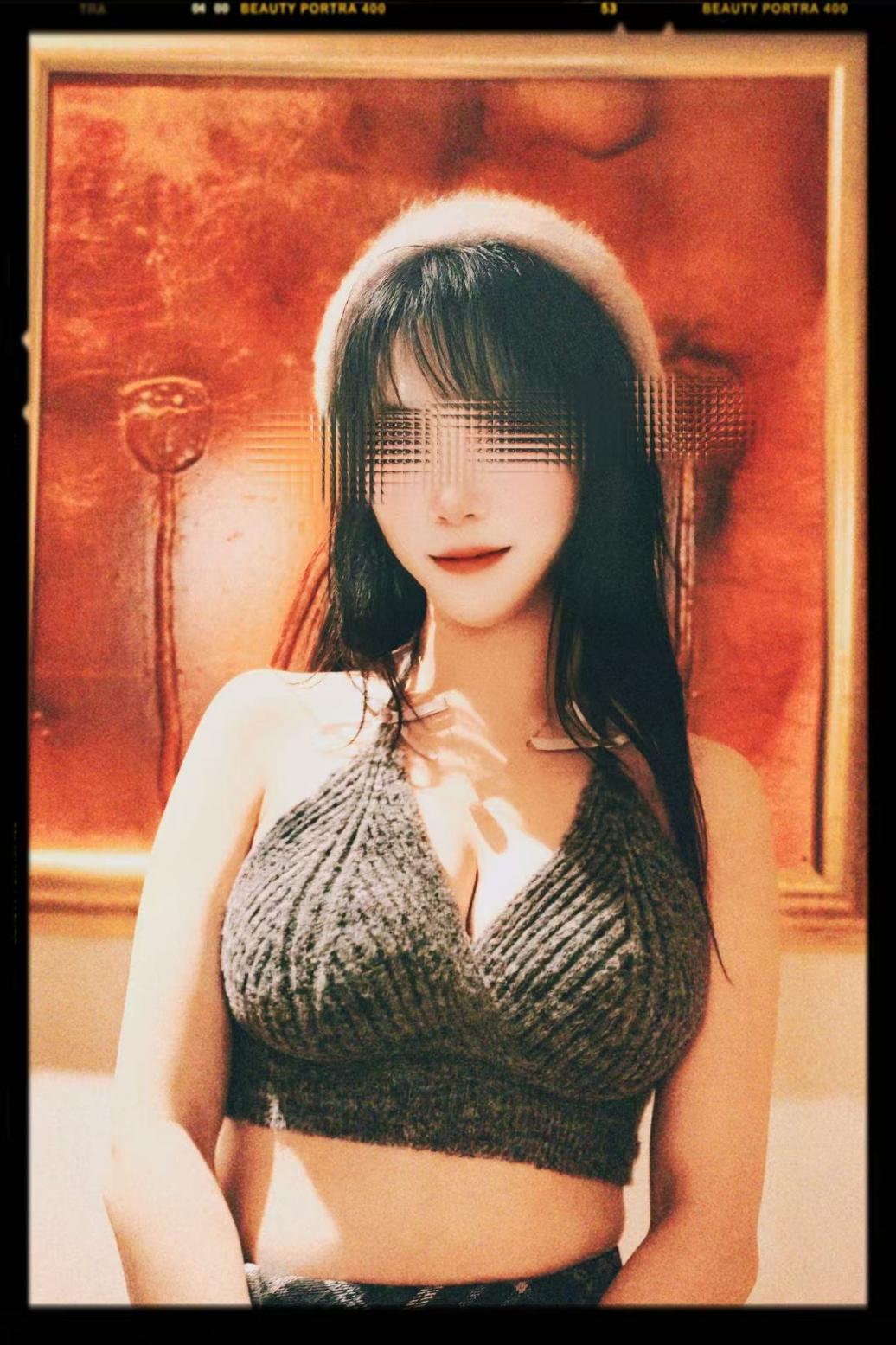 沉迷性爱的文艺女青年又高高撅起了放荡的大腚［15P］