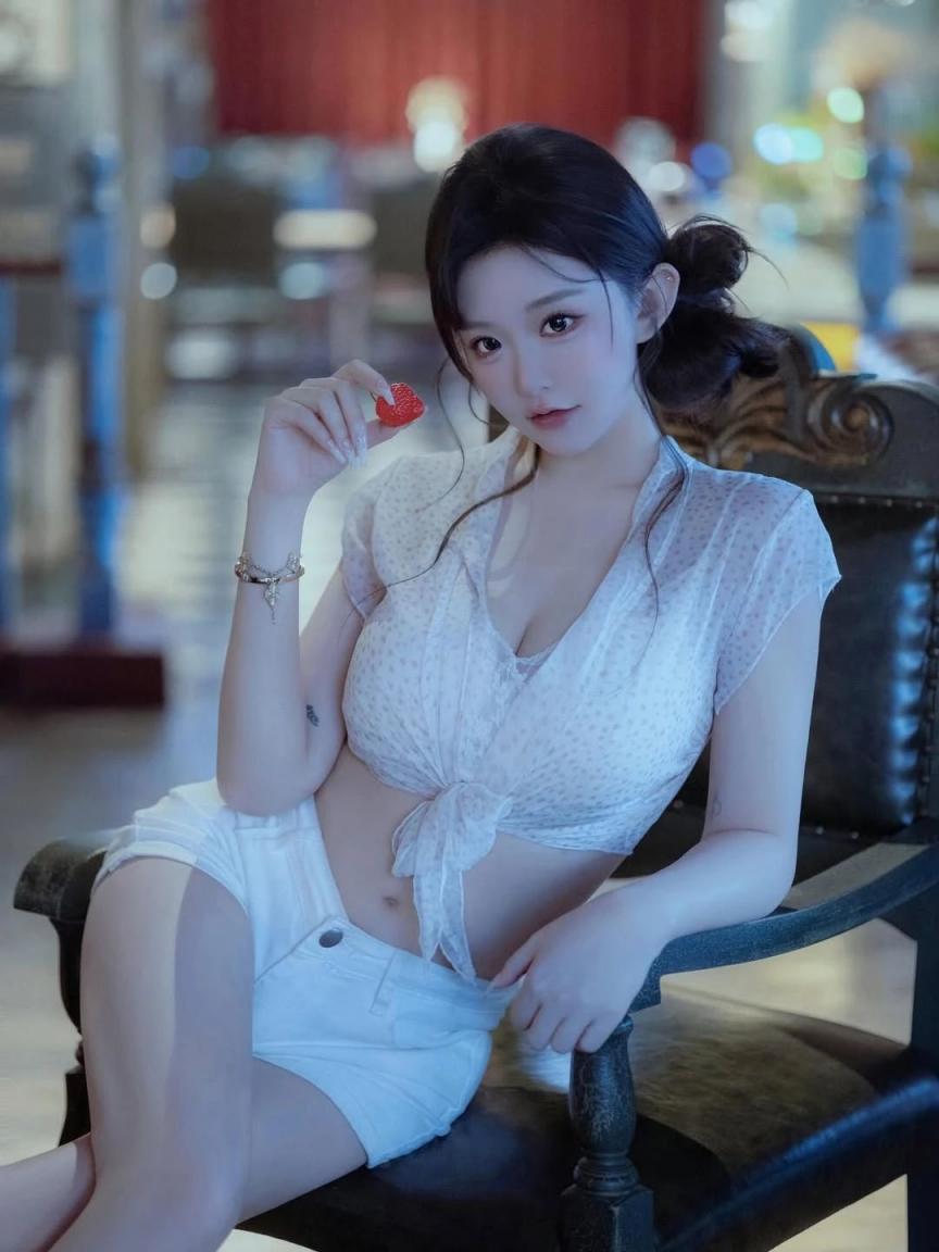 曼妙身材，蜂腰翘臀大长腿[53P]