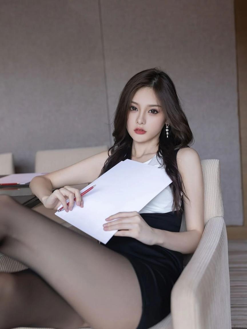 曼妙身材，蜂腰翘臀大长腿[53P]