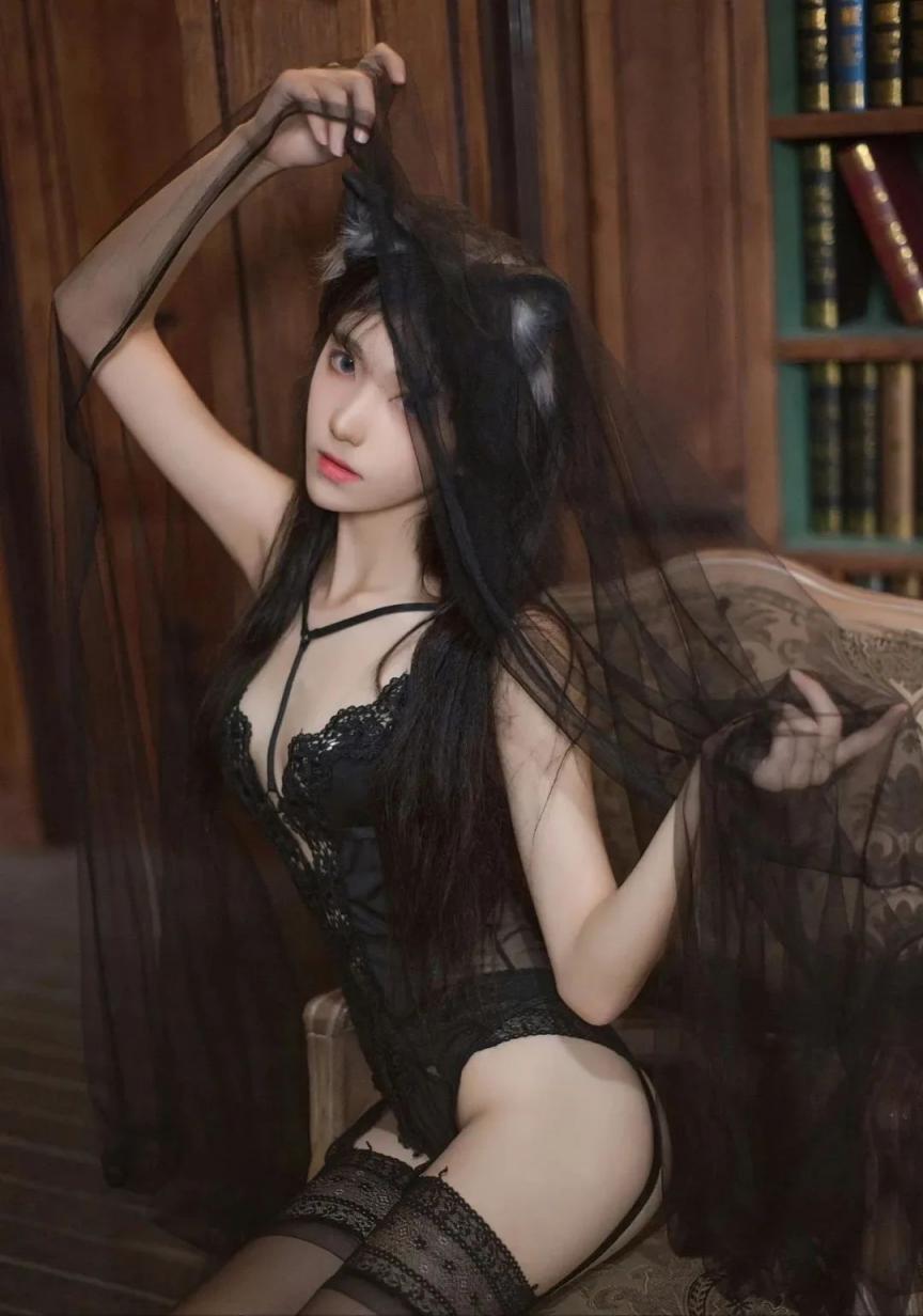 曼妙身材，蜂腰翘臀大长腿[53P]