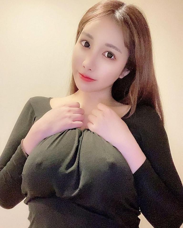 身材极品小烧杯车灯大，户型好，真嫩[19P]