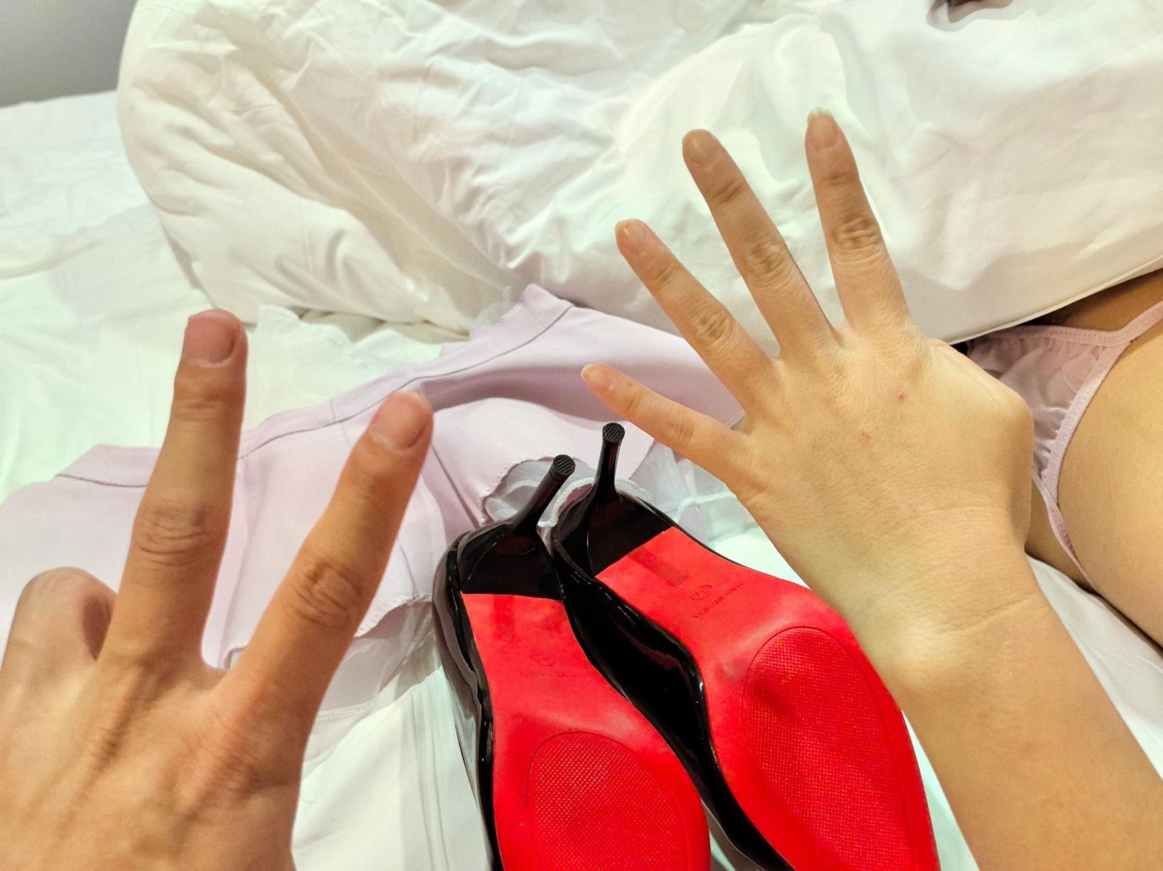 少女般的少妇和少妇般的少女，你喜欢哪个[38P]