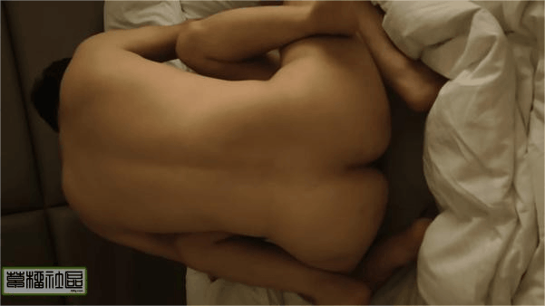 好久未见，甚是想念！约了05女大四人行[21P24gif]