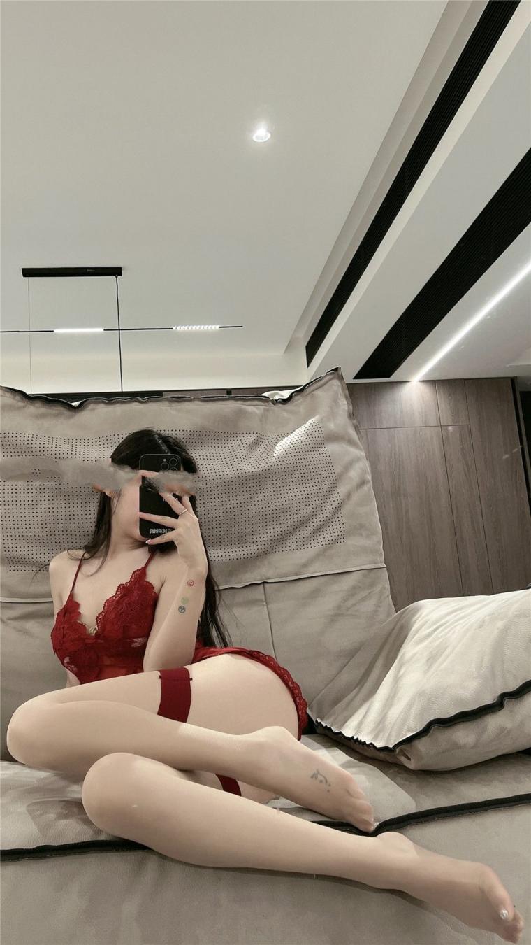 少妇的精致面容丰润翘臀诱惑[99P]