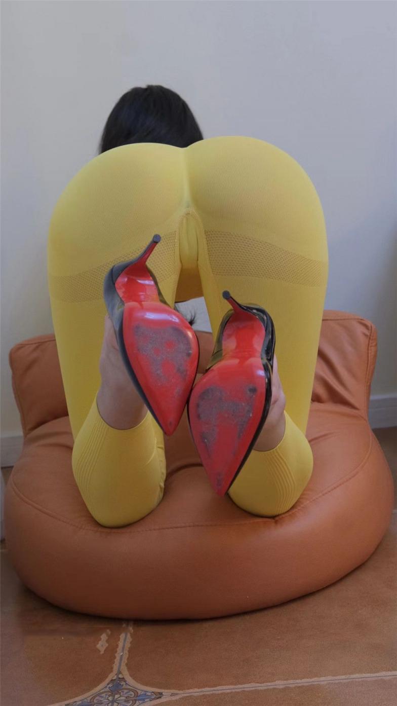 少妇的精致面容丰润翘臀诱惑[99P]