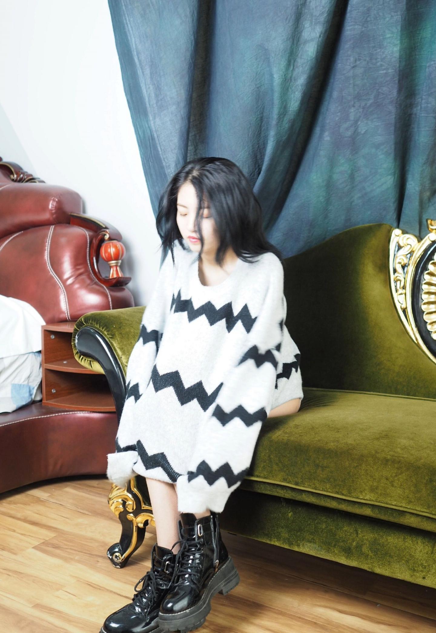 清纯良家小姐姐[39P]