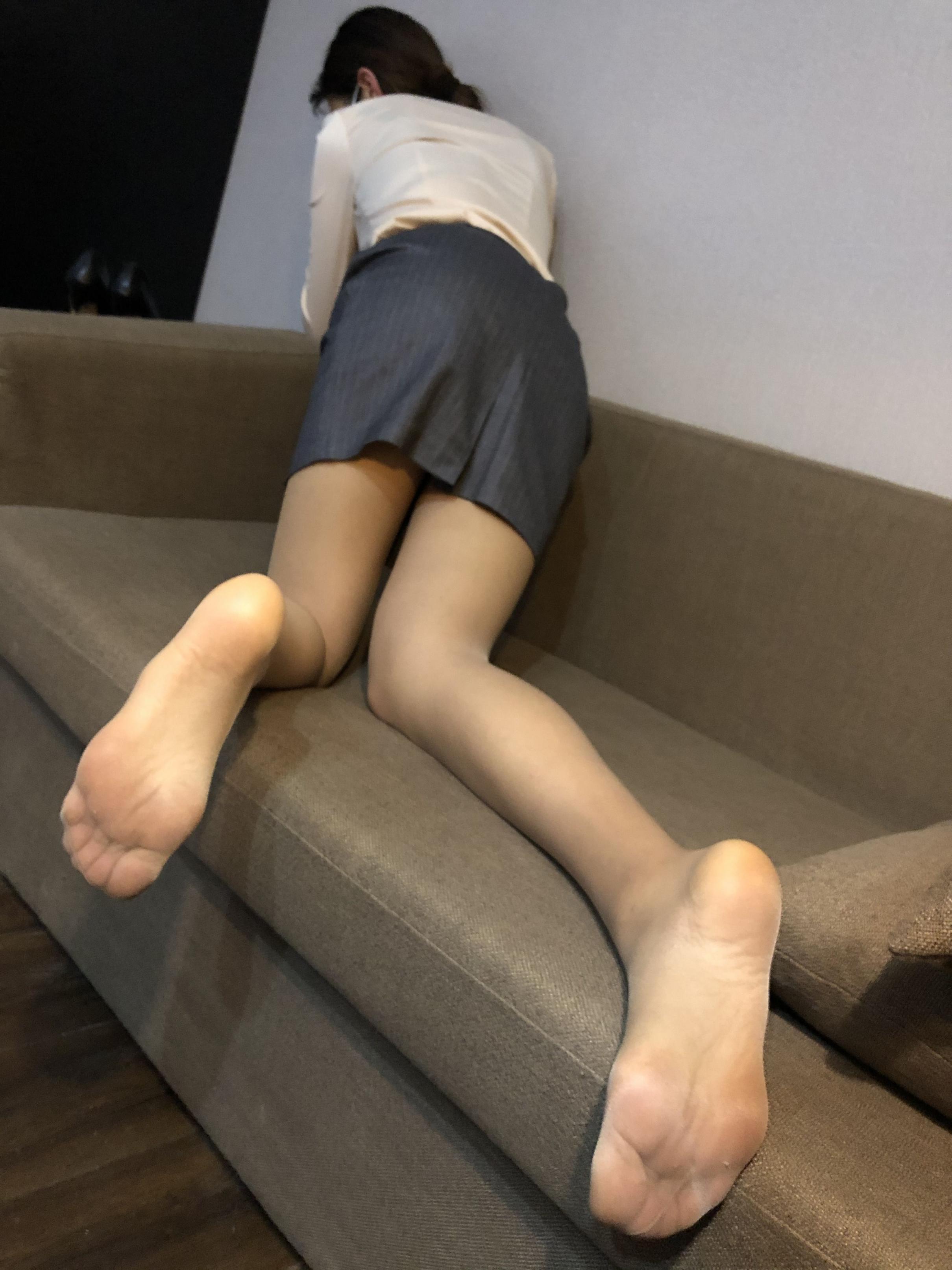 摄影师的幸福生活之把玩乐乐骚货［50P］