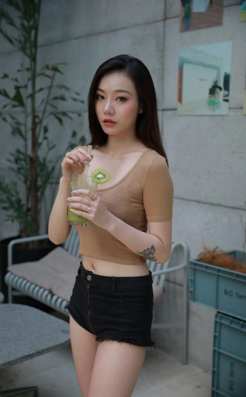 气质轻熟女感觉太棒了[29P]