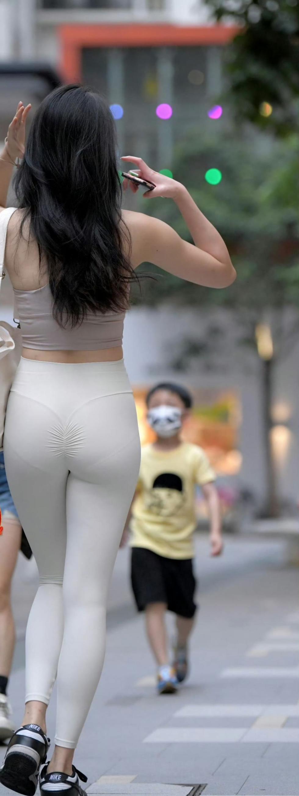 瑜伽裤的诱惑别有风味[18P]