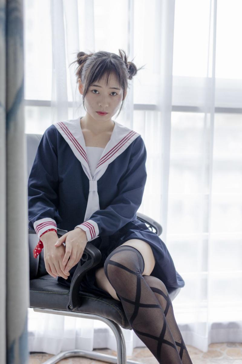 清纯与风骚并存[28P]