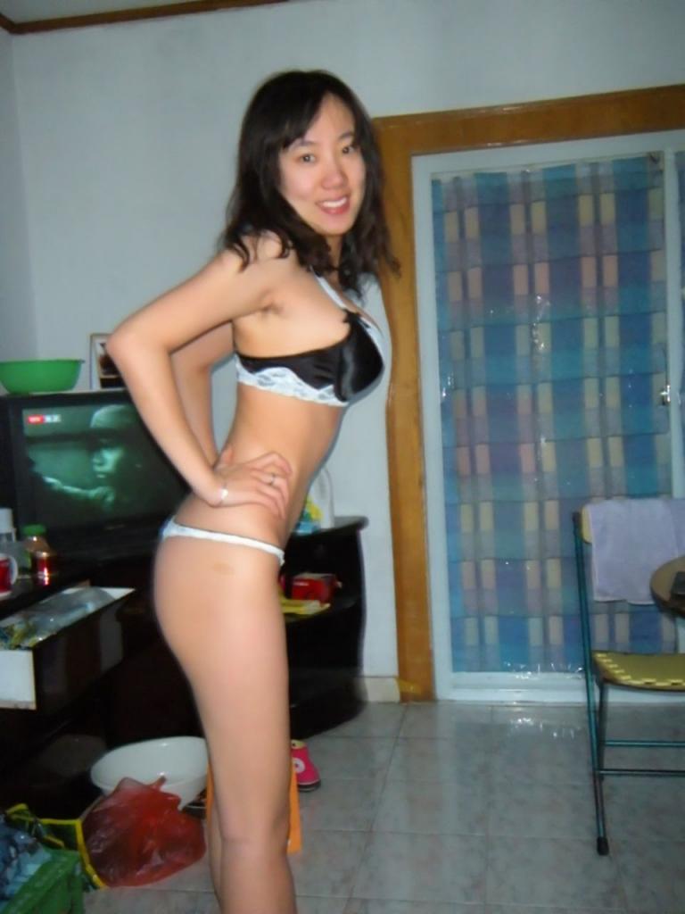 典藏———极品人妻王素洁的十年[10P]