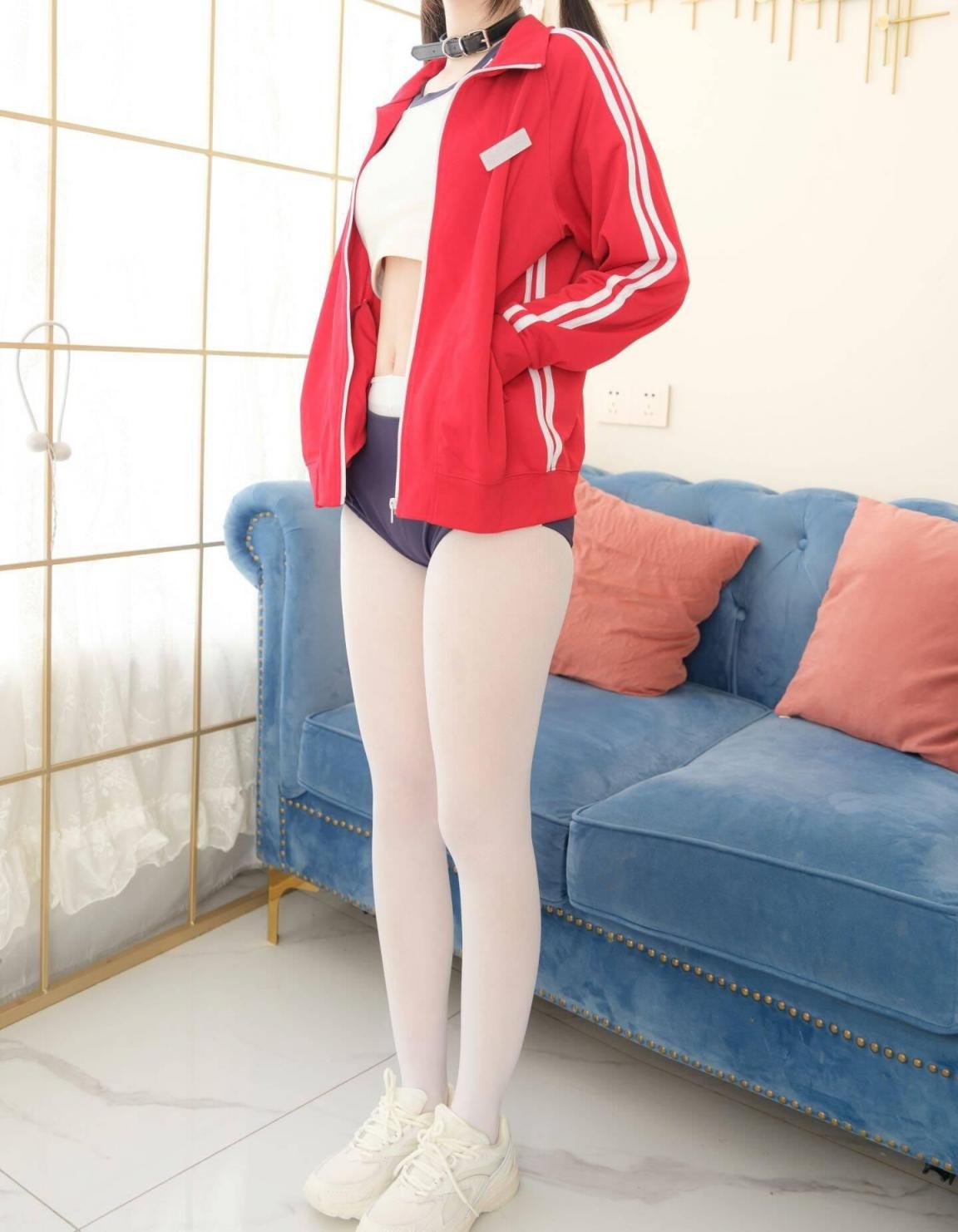 一看见丝袜就走不动道，一见体操服就动起来了[120P]