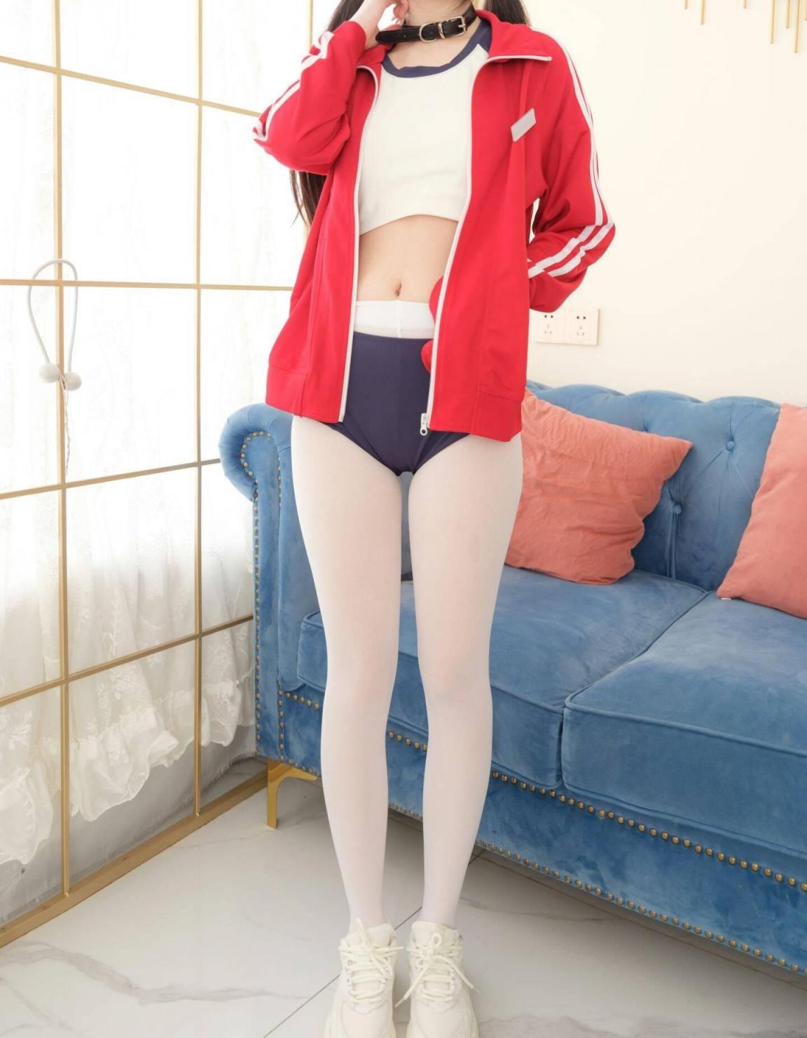 一看见丝袜就走不动道，一见体操服就动起来了[120P]