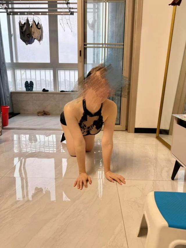 护士平时给别人打针，回家了等着让别人给她打针[10P]