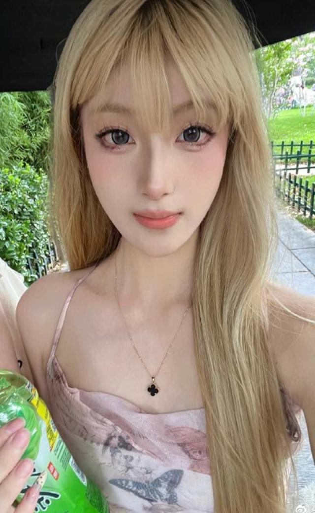 山东潍坊情侣赵思珊与男友野外 泄密版[27P]