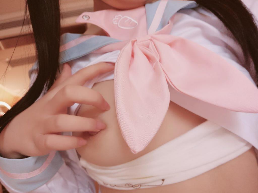 青春JK制服雙馬尾美少女身材相當嫩[100P]