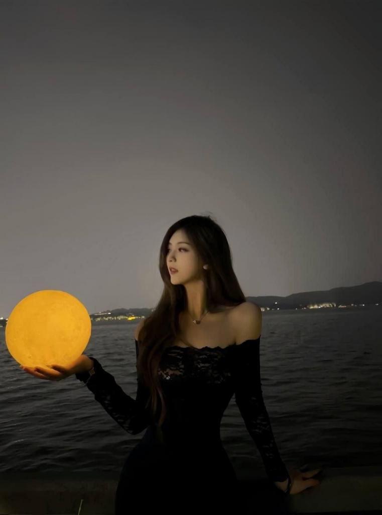 看看是不是你们的极品学姐 [40P]