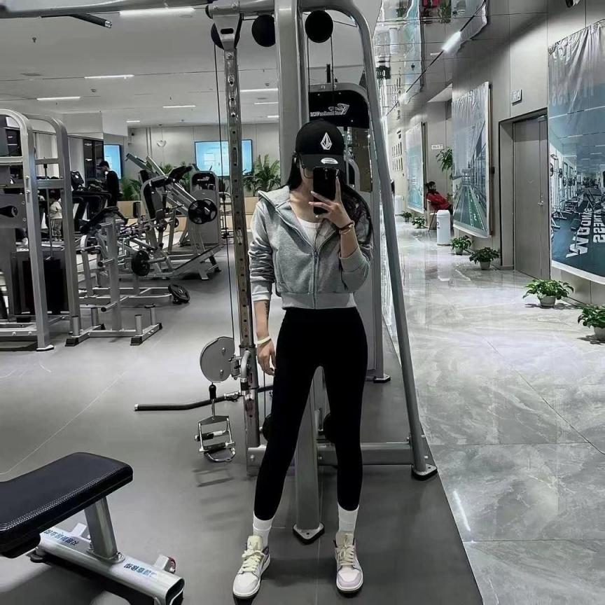 看看是不是你们的极品学姐 [40P]