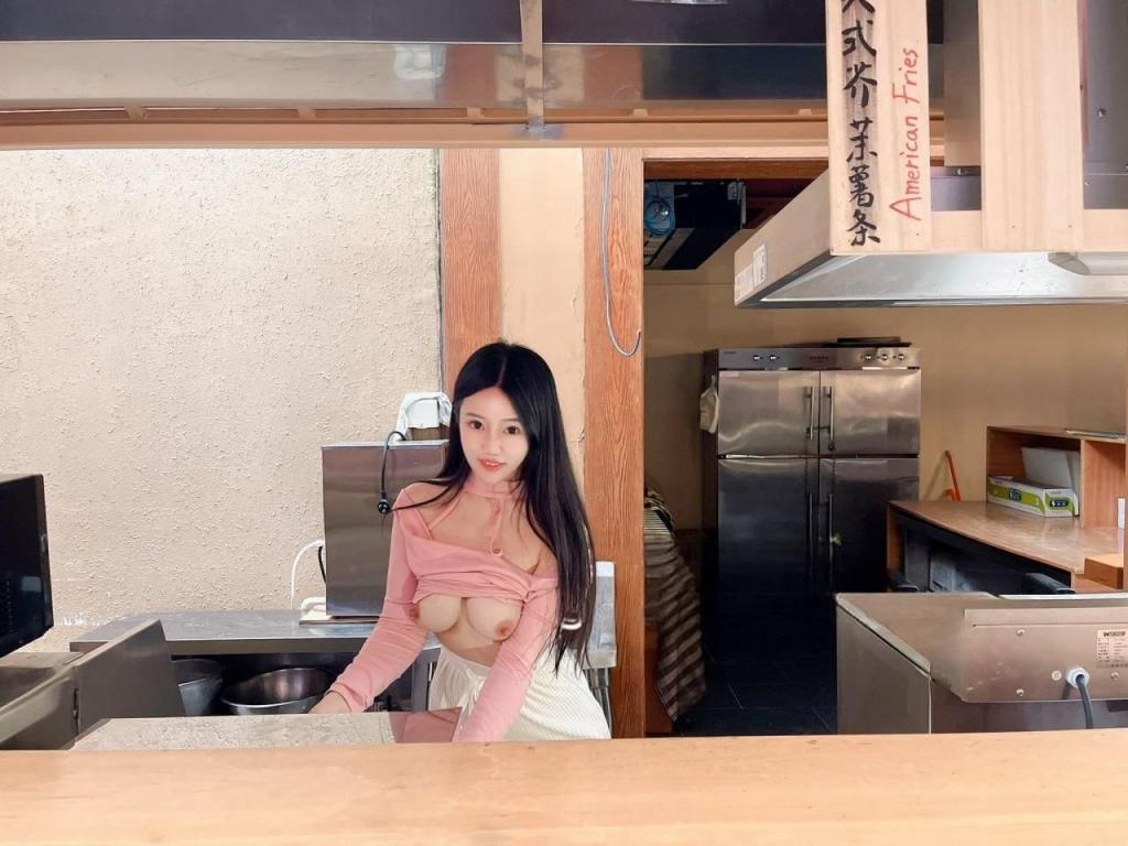 深圳小梨涡深耕网黄露出之路[21P]