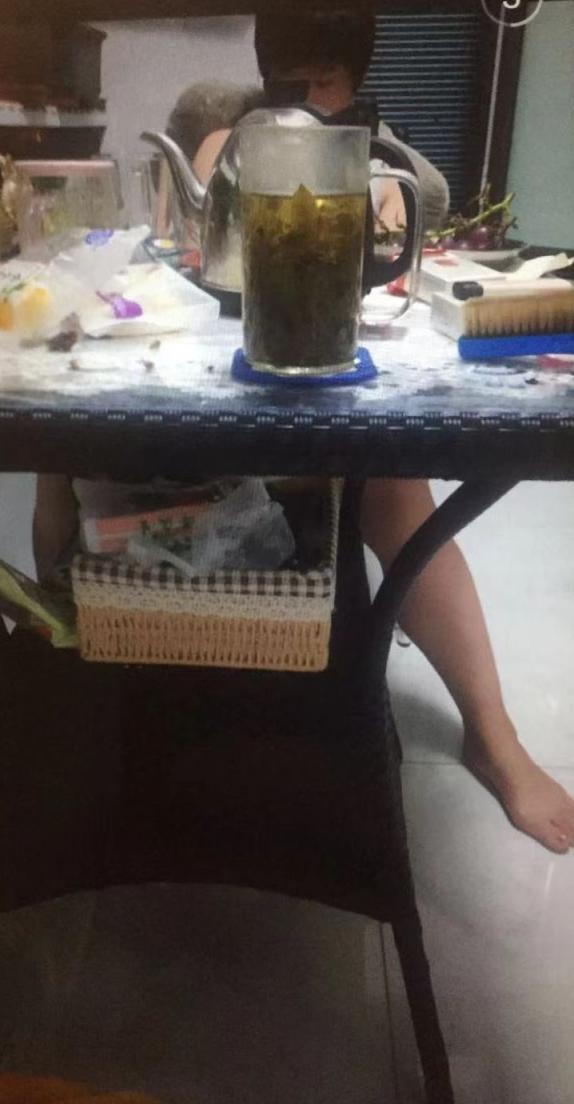 山东短小绿王八  把自家媳妇迷晕给别人玩