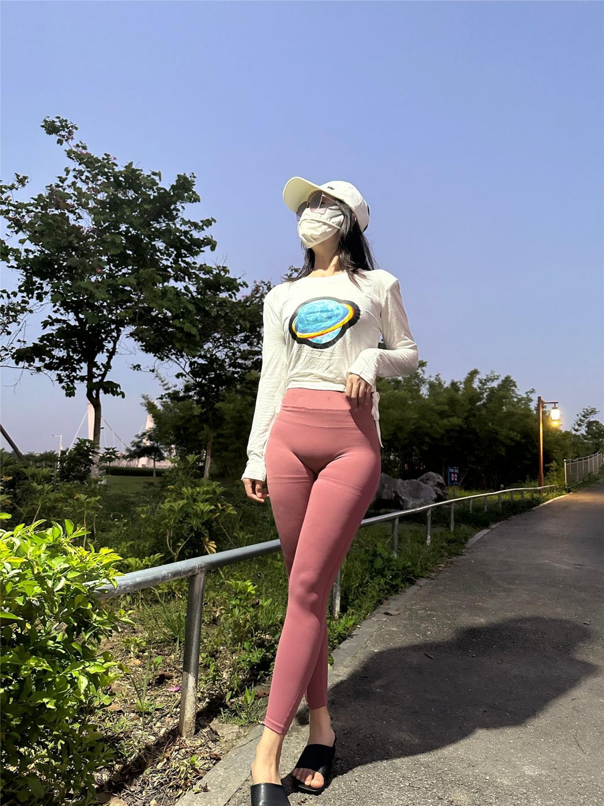 微胖人妻瑜伽裤诱惑[21P]