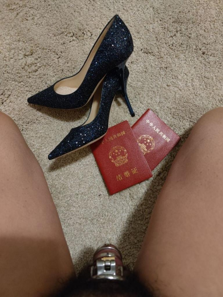 此刻的她，已经完全不是白天那个斯文安静的反差妹了[120P]