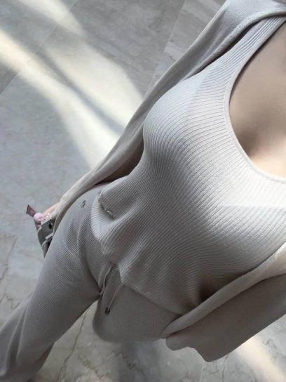 人妻的瑜伽裤诱惑[27P]