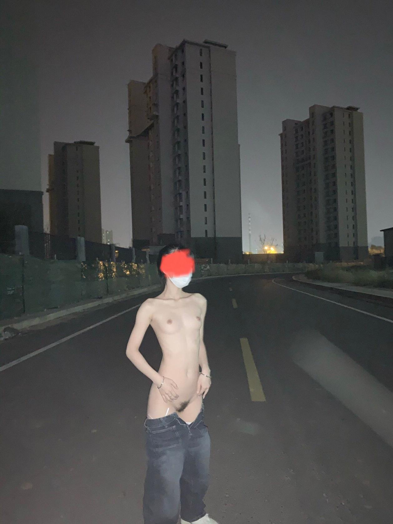 摄影好，摄影得学。清纯女大极致反差！！！[54P]