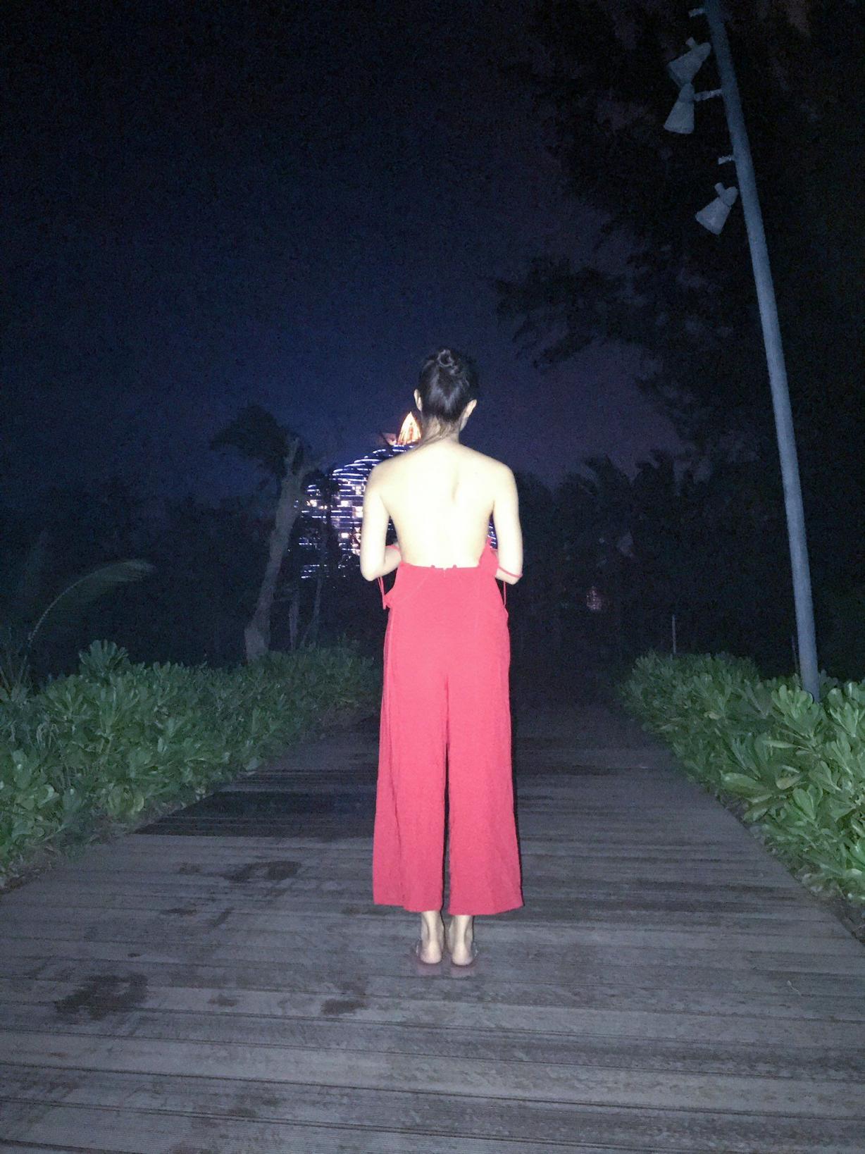 爱露出的骚妇[21P]