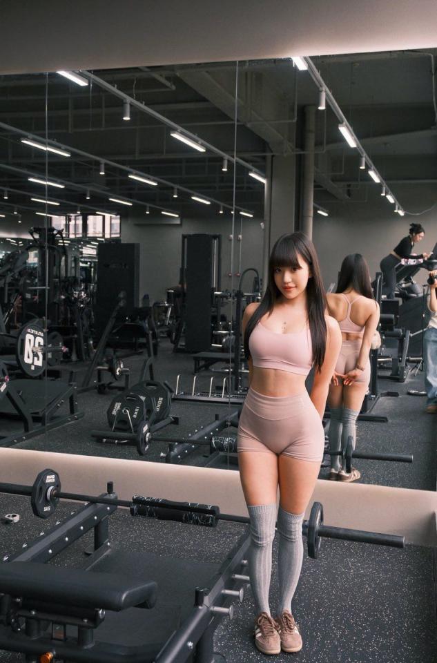 健身房里的美丽风景，让人荷尔蒙飙升[28P]