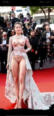 一键脱衣，是否有你喜欢的女神[34P]