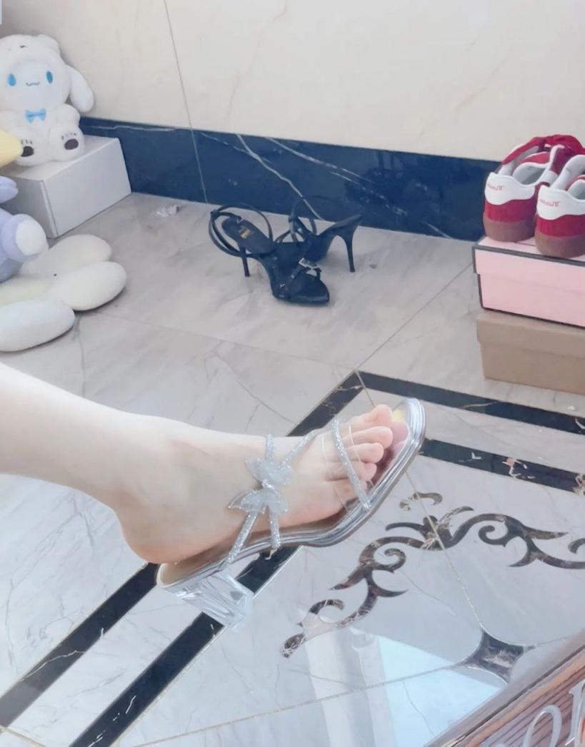 足控和纯欲控私拍系列-第1期[100P]