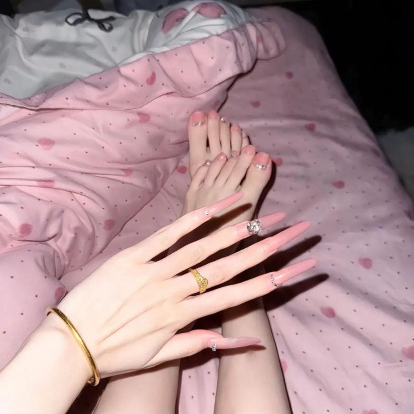 足控和纯欲控私拍系列-第1期[100P]