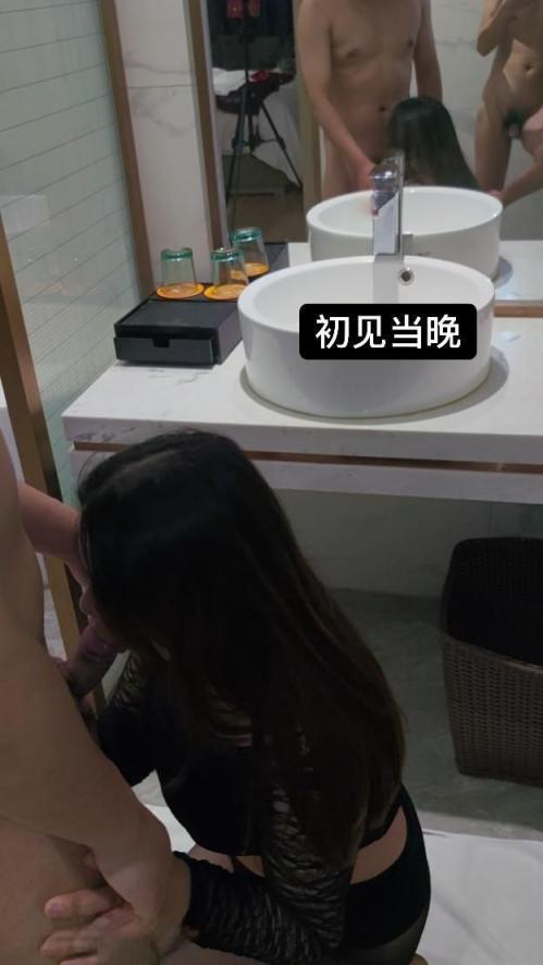 有缘千里来相会，骚妻最近排卵期进行多人中出[31P]