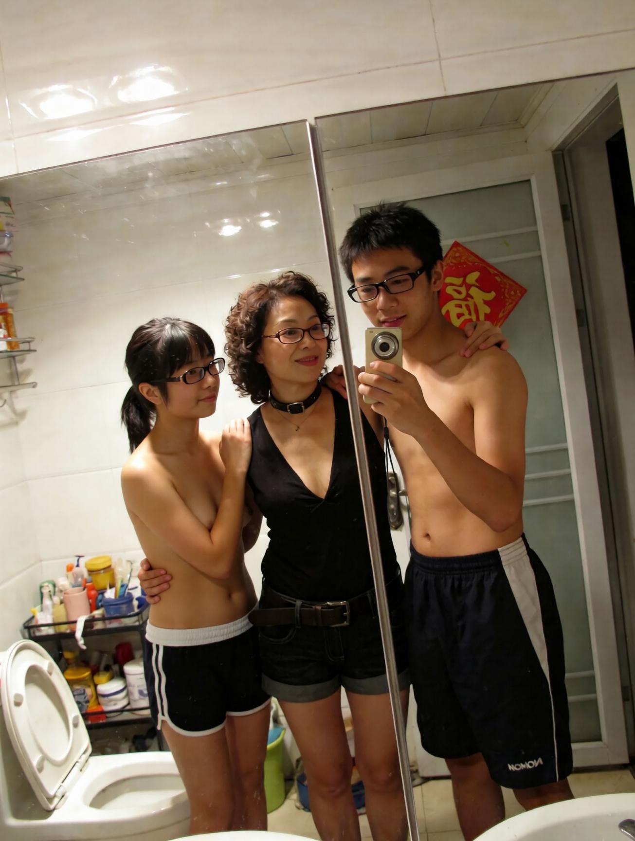 贵在真实015被黑社会控制的母女性奴（24P）