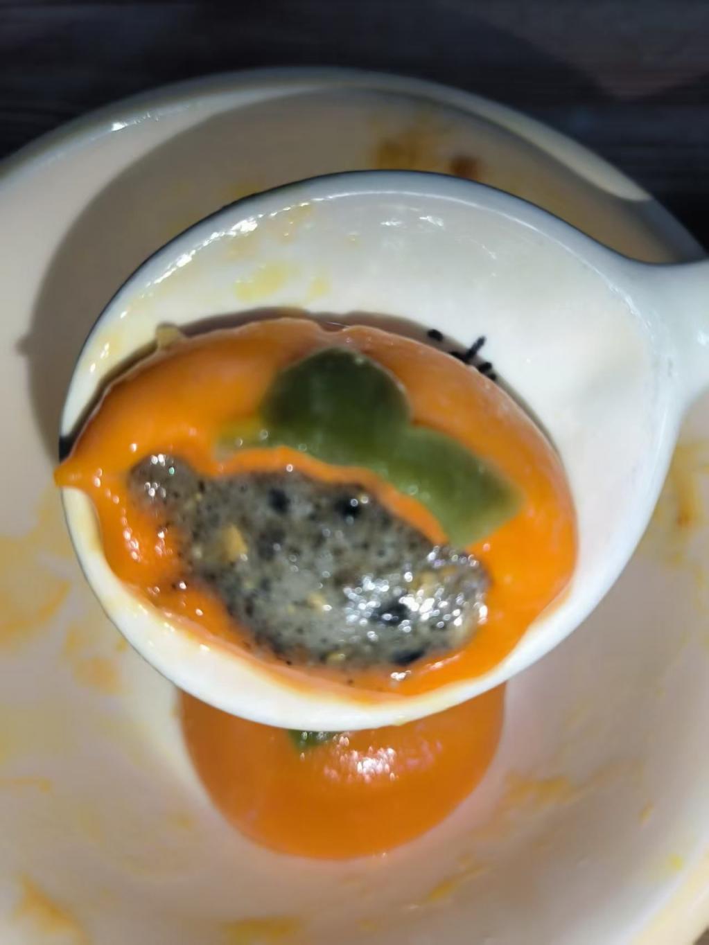 余灵梓告诉你们为什么老婆让你带套却允许砲友不无套中出[10P]