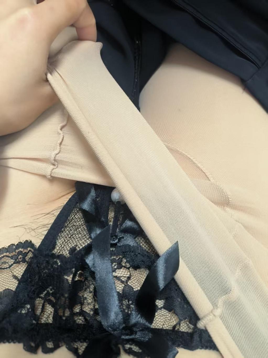 余灵梓告诉你们为什么老婆让你带套却允许砲友不无套中出[10P]