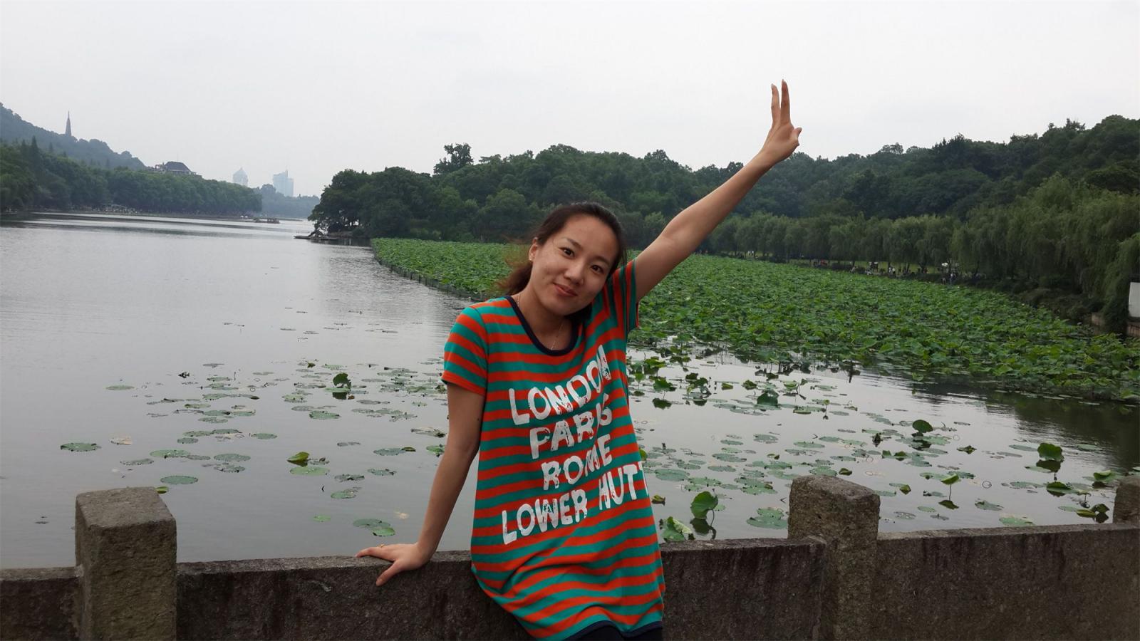 酒店约了个出来偷吃的美人妻[88P]