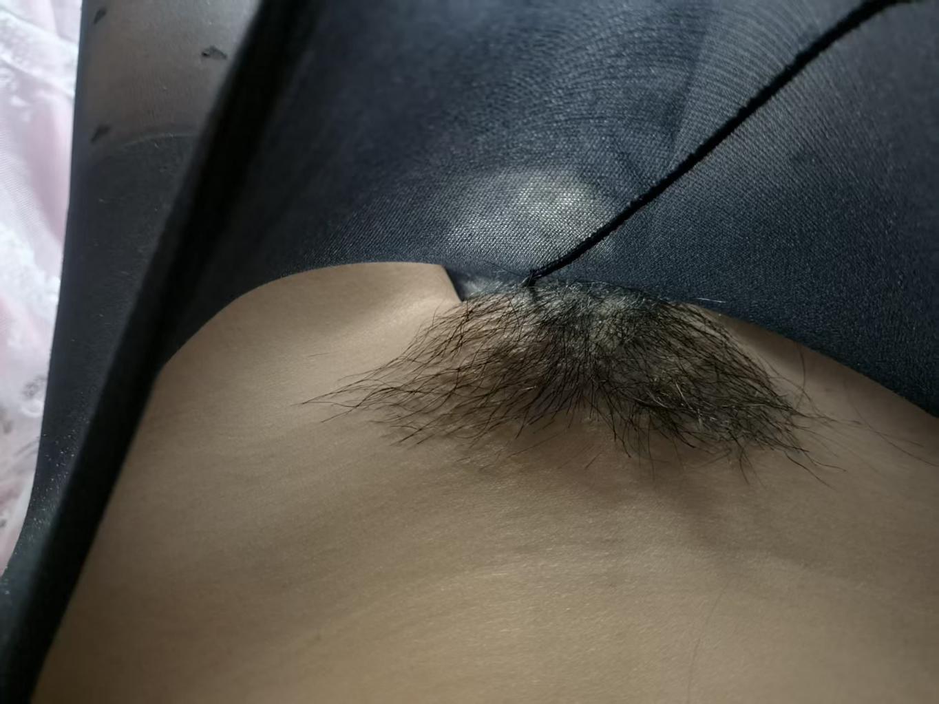 余灵梓今日裤里丝无内[22P]