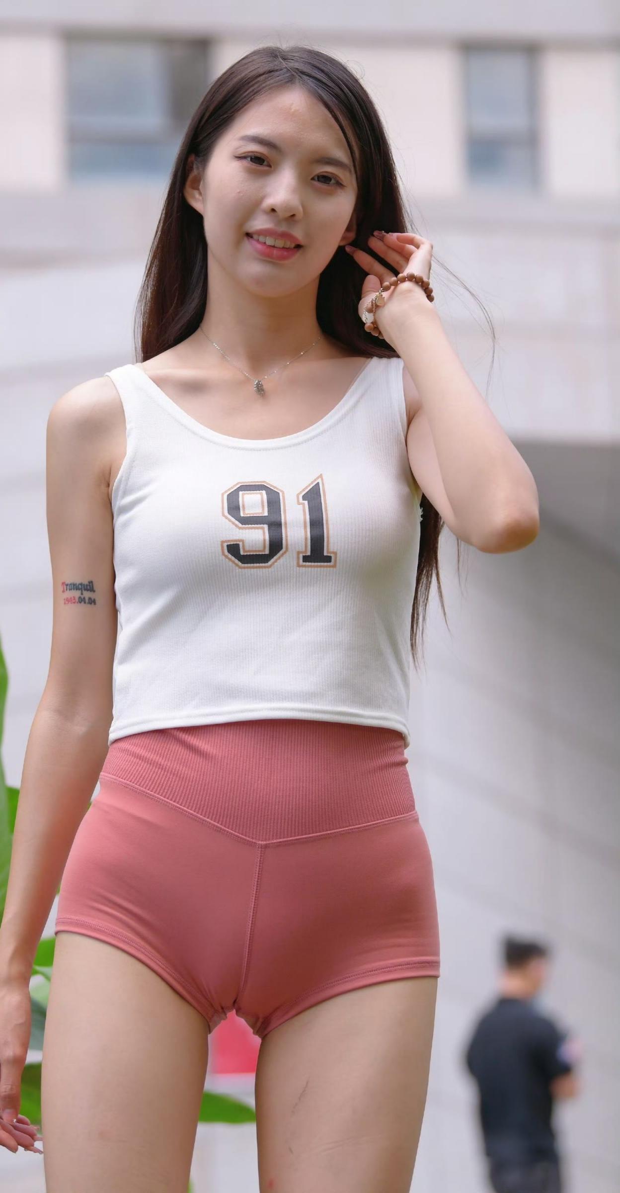 瑜伽裤的骆驼趾[17P]