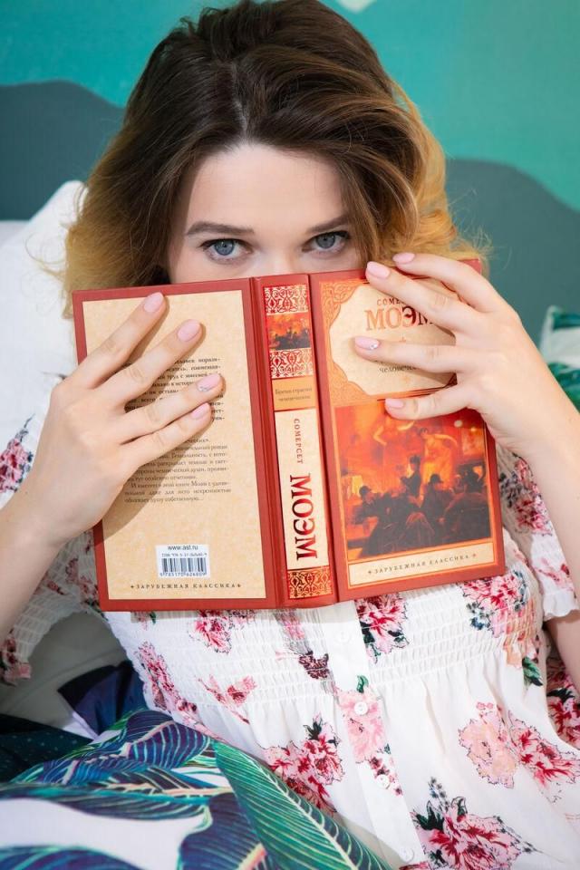 塞雷娜的花卉连衣裙[36P]